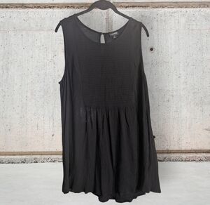 NWOT Torrid Black Sleeveless Tank with  Pleated Relaxed Fit Size 2X